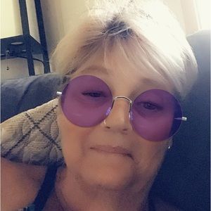 Meet your Posher, Jenny